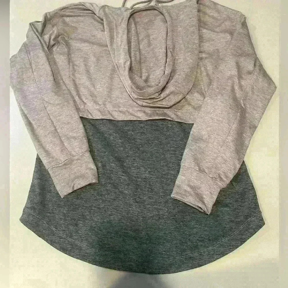 Serene Tangerine color Block Hoodie Size Medium - Picture 4 of 4